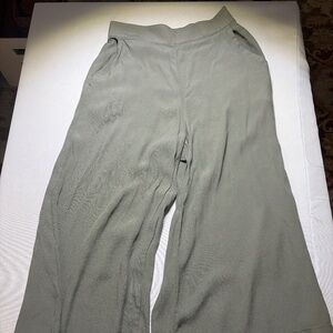 leith, wide leg flowy crop pant size small